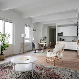 2ndhomes Loft With & Balcony By The White Church ヘルシンキ