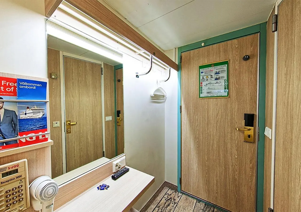 ホテル Viking Line Ferry Viking Cinderella - 2-Night Cruise Helsinki-Stockholm-ヘルシンキ 0*, ヘルシンキ
